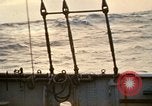 Immagine di Sondaggio oceaniche nave in mare grosso Oceano Pacifico, 1963, secondo 58 filmato di repertorio 65675031521