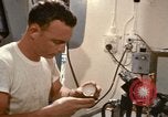 Immagine di Oceanic sondaggio laboratorio nave Oceano Pacifico, 1963, secondo 23 filmato di repertorio 65675031522