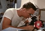 Immagine di Oceanic sondaggio laboratorio nave Oceano Pacifico, 1963, secondo 36 filmato di repertorio 65675031522