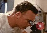 Immagine di Oceanic sondaggio laboratorio nave Oceano Pacifico, 1963, secondo 51 filmato di repertorio 65675031522