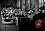 Immagine di Laboratorio di Ford pianta in acciaio United States USA, 1937, secondo 3 filmato di repertorio 65675031528