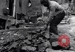 Immagine di Città Steelmill durante la depressione United States USA, 1939, secondo 35 filmato di repertorio 65675031538