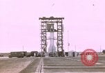Standbild V-2 Rakete Alamogordo New Mexico USA, 1945, aus Sekunde 13 historischem Filmmaterial Videoclip 65675031545