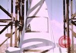 Standbild V-2 Rakete Alamogordo New Mexico USA, 1945, aus Sekunde 10 historischem Filmmaterial Videoclip 65675031546