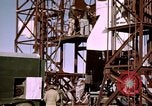 Standbild V-2 Rakete Alamogordo New Mexico USA, 1945, aus Sekunde 52 historischem Filmmaterial Videoclip 65675031546