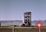 Standbild V-2 Rakete Alamogordo New Mexico USA, 1945, aus Sekunde 34 historischem Filmmaterial Videoclip 65675031547