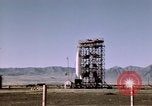 Standbild V-2 Rakete Alamogordo New Mexico USA, 1945, aus Sekunde 35 historischem Filmmaterial Videoclip 65675031547