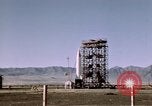 Standbild V-2 Rakete Alamogordo New Mexico USA, 1945, aus Sekunde 40 historischem Filmmaterial Videoclip 65675031547