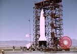 Standbild V-2 Rakete Alamogordo New Mexico USA, 1945, aus Sekunde 48 historischem Filmmaterial Videoclip 65675031547