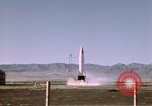Standbild V-2 Rakete Alamogordo New Mexico USA, 1945, aus Sekunde 41 historischem Filmmaterial Videoclip 65675031548