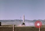Standbild V-2 Rakete Alamogordo New Mexico USA, 1945, aus Sekunde 42 historischem Filmmaterial Videoclip 65675031548