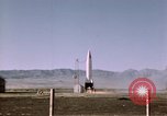 Standbild V-2 Rakete Alamogordo New Mexico USA, 1945, aus Sekunde 45 historischem Filmmaterial Videoclip 65675031548
