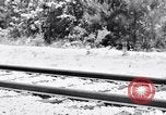 Standbild Vintage Lokomotive der Zug nähert sich United States USA, 1951, aus Sekunde 4 historischem Filmmaterial Videoclip 65675031552
