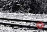 Standbild Vintage Lokomotive der Zug nähert sich United States USA, 1951, aus Sekunde 5 historischem Filmmaterial Videoclip 65675031552