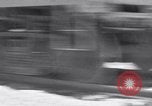 Standbild Vintage Lokomotive der Zug nähert sich United States USA, 1951, aus Sekunde 36 historischem Filmmaterial Videoclip 65675031552