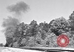 Standbild Vintage Lokomotive der Zug nähert sich United States USA, 1951, aus Sekunde 44 historischem Filmmaterial Videoclip 65675031552