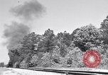 Standbild Vintage Lokomotive der Zug nähert sich United States USA, 1951, aus Sekunde 46 historischem Filmmaterial Videoclip 65675031552