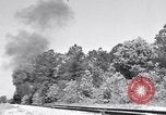 Standbild Vintage Lokomotive der Zug nähert sich United States USA, 1951, aus Sekunde 48 historischem Filmmaterial Videoclip 65675031552