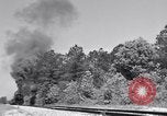 Standbild Vintage Lokomotive der Zug nähert sich United States USA, 1951, aus Sekunde 50 historischem Filmmaterial Videoclip 65675031552