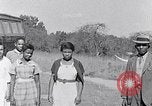 Standbild Negro Kinder South Carolina United States USA, 1936, aus Sekunde 40 historischem Filmmaterial Videoclip 65675031558