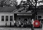 Standbild weiss Kinder South Carolina United States USA, 1936, aus Sekunde 25 historischem Filmmaterial Videoclip 65675031560