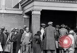 Immagine di Disoccupati americani Africani in grande depressione South Carolina United States USA, 1936, secondo 29 filmato di repertorio 65675031564
