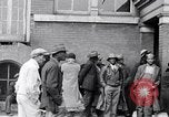 Immagine di Disoccupati americani Africani in grande depressione South Carolina United States USA, 1936, secondo 35 filmato di repertorio 65675031564