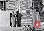 Immagine di Negro condizioni di alloggiamento South Carolina United States USA, 1936, secondo 41 filmato di repertorio 65675031575