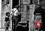 Immagine di Negro condizioni di alloggiamento South Carolina United States USA, 1936, secondo 52 filmato di repertorio 65675031575