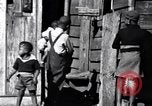 Immagine di Negro condizioni di alloggiamento South Carolina United States USA, 1936, secondo 54 filmato di repertorio 65675031575