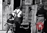 Immagine di Negro condizioni di alloggiamento South Carolina United States USA, 1936, secondo 55 filmato di repertorio 65675031575
