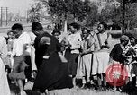 Standbild Afroamerikanische Frauen tanzen South Carolina United States USA, 1936, aus Sekunde 12 historischem Filmmaterial Videoclip 65675031583