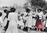 Standbild Afroamerikanische Frauen tanzen South Carolina United States USA, 1936, aus Sekunde 18 historischem Filmmaterial Videoclip 65675031583