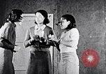 Immagine di Alunni afro-americani in classe drammatica Washington DC USA, 1939, secondo 28 filmato di repertorio 65675031593