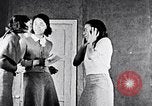 Immagine di Alunni afro-americani in classe drammatica Washington DC USA, 1939, secondo 33 filmato di repertorio 65675031593