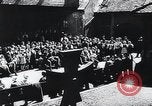 Standbild Outdoor Orgel in Kufstein Festung Turm Kufstein Österreich, 1944, aus Sekunde 54 historischem Filmmaterial Videoclip 65675031596