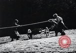 Standbild landwirtschaftlichen Praktiken Steiermark Österreich, 1944, aus Sekunde 13 historischem Filmmaterial Videoclip 65675031597