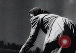 Standbild landwirtschaftlichen Praktiken Steiermark Österreich, 1944, aus Sekunde 35 historischem Filmmaterial Videoclip 65675031597