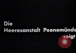 Standbild A-4 Modell der V-2 Rakete Peenemunde Deutschland, 1942, aus Sekunde 5 historischem Filmmaterial Videoclip 65675031611