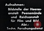 Standbild A-4 Modell der V-2 Rakete Peenemunde Deutschland, 1942, aus Sekunde 37 historischem Filmmaterial Videoclip 65675031611