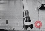 Standbild A-4 Rakete Peenemunde Deutschland, 1942, aus Sekunde 41 historischem Filmmaterial Videoclip 65675031612