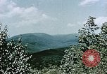 Standbild Blue Ridge Mountains Albemarle Virginia USA, 1944, aus Sekunde 52 historischem Filmmaterial Videoclip 65675031617