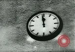 Standbild Deutsche Kriegsmaterial Mitarbeiter der Produktion Deutschland, 1944, aus Sekunde 12 historischem Filmmaterial Videoclip 65675031630