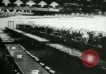 Standbild Deutsche Kriegsmaterial Mitarbeiter der Produktion Deutschland, 1944, aus Sekunde 15 historischem Filmmaterial Videoclip 65675031630