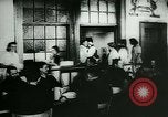 Standbild Deutsche Kriegsmaterial Mitarbeiter der Produktion Deutschland, 1944, aus Sekunde 16 historischem Filmmaterial Videoclip 65675031630