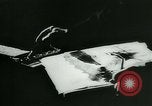Standbild Deutsche Soldaten Malerei Szenen in Griechenland Griechenland, 1944, aus Sekunde 13 historischem Filmmaterial Videoclip 65675031631