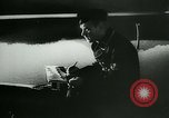 Standbild Deutsche Soldaten Malerei Szenen in Griechenland Griechenland, 1944, aus Sekunde 17 historischem Filmmaterial Videoclip 65675031631