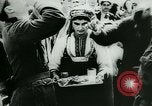 Standbild deutsche Soldaten Griechenland, 1944, aus Sekunde 57 historischem Filmmaterial Videoclip 65675031633