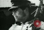 Standbild deutsche Soldaten Vorbereiten für den Kampf mit der sowjetischen Streitkräfte Russland, 1944, aus Sekunde 33 historischem Filmmaterial Videoclip 65675031634