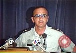 Immagine di American Air Force Officer parla di diritti umani in Nicaragua Nicaragua, 1983, secondo 31 filmato di repertorio 65675031643